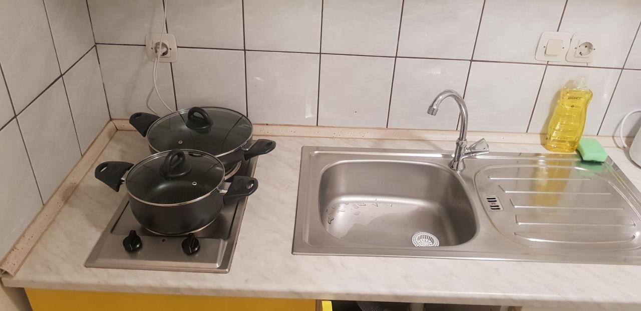 Studio Apartment Kiki For 2, Near Old Town & Beach, Free Wifi Zadar Eksteriør billede